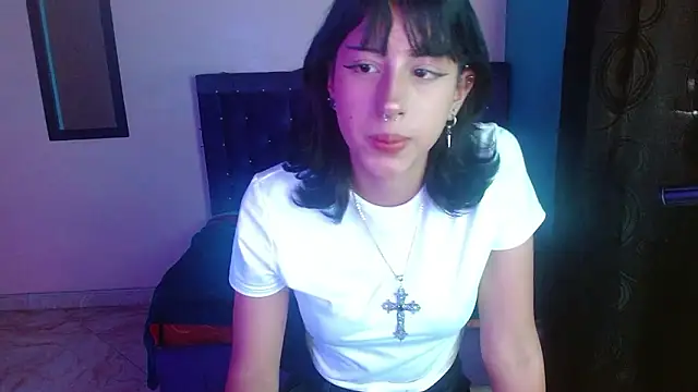 Snapshot of kitty_Gothic chatting on February 13, 2026, 6:26 pm kitty Gothic online show from February 13, 2026, 6:26 pm