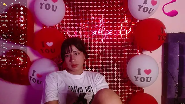 Snapshot of kitty_Gothic chatting on February 14, 2026, 6:37 pm kitty Gothic online show from February 14, 2026, 6:37 pm