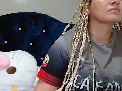 Snapshot of sendy_VeryDirty chatting on February 17, 2026, 1:13 am sendy VeryDirty online show from February 17, 2026, 1:13 am