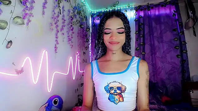 DahliaGill online show from July 14, 2026, 12:55 pm