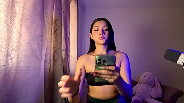 Chinicr18 online show from March 26, 2026, 9:09 pm