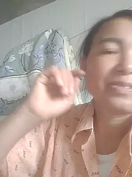 vivi1889 online show from March 27, 2026, 6:41 am