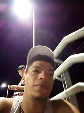 Andres sant  online show from April 11, 2026, 2:38 am