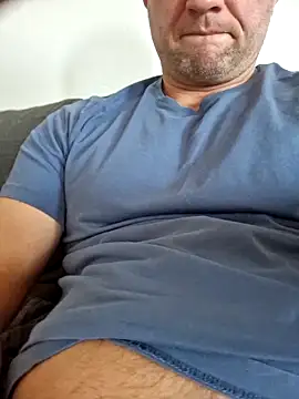 Snapshot of Tommyzzzzzz chatting on May 8, 2026, 3:17 pm Tommyzzzzzz online show from May 8, 2026, 3:17 pm