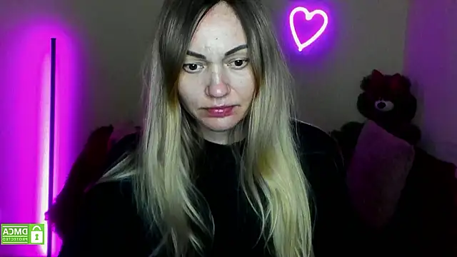 Snapshot of BlondMikey22 chatting on February 8, 2026, 6:11 pm BlondMikey22 online show from February 8, 2026, 6:11 pm