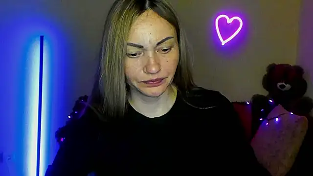 BlondMikey22 online show from May 20, 2026, 5:24 am