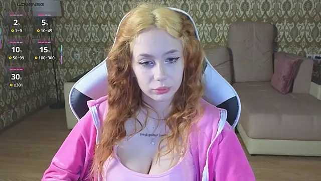 laylaura online show from May 29, 2026, 8:56 am