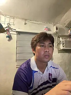 Snapshot of mattyXthridy chatting on February 7, 2026, 11:03 am mattyXthridy online show from February 7, 2026, 11:03 am