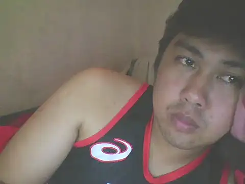 Snapshot of mattyXthridy chatting on February 15, 2026, 8:24 am mattyXthridy online show from February 15, 2026, 8:24 am