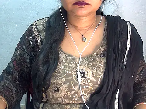 Saniya K2 online show from May 12, 2026, 4:04 pm