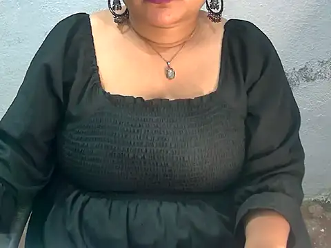 Snapshot of Saniya_K2 chatting on July 28, 2026, 8:52 pm Saniya K2 online show from July 28, 2026, 8:52 pm
