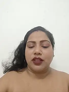 Indian AngelPriyanka123 online show from May 20, 2026, 7:53 pm