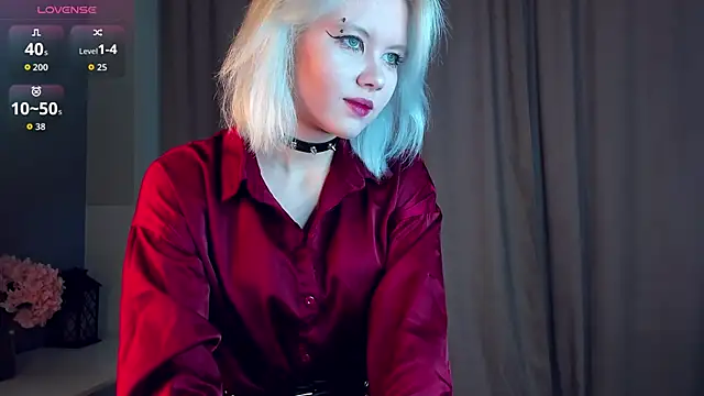 GoldenLenarz online show from March 25, 2026, 11:05 am