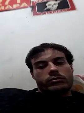 henriquefc2712 online show from March 26, 2026, 6:52 am