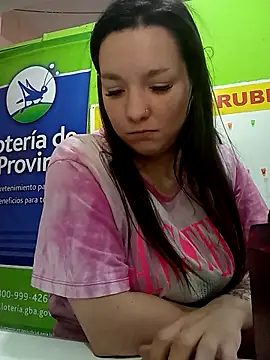 Snapshot of Beesametoda chatting on February 14, 2026, 2:14 pm Beesametoda online show from February 14, 2026, 2:14 pm