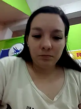 Snapshot of Beesametoda chatting on February 24, 2026, 5:44 pm Beesametoda online show from February 24, 2026, 5:44 pm