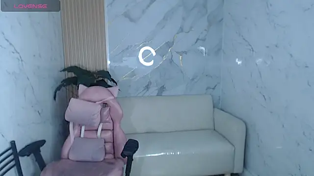 rox luxury tf online show from March 8, 2026, 1:37 pm