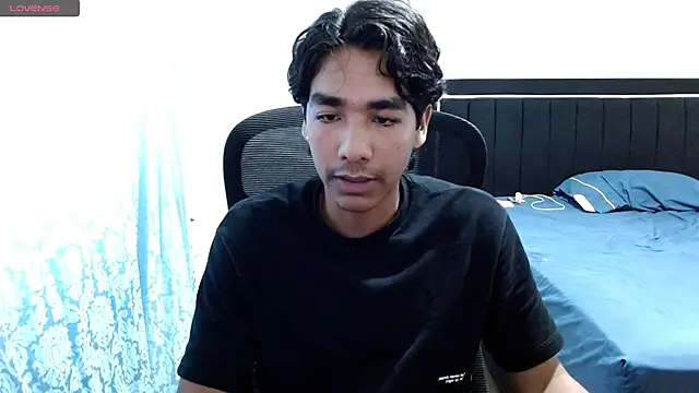 Pedestal diamant online show from April 17, 2026, 8:23 pm