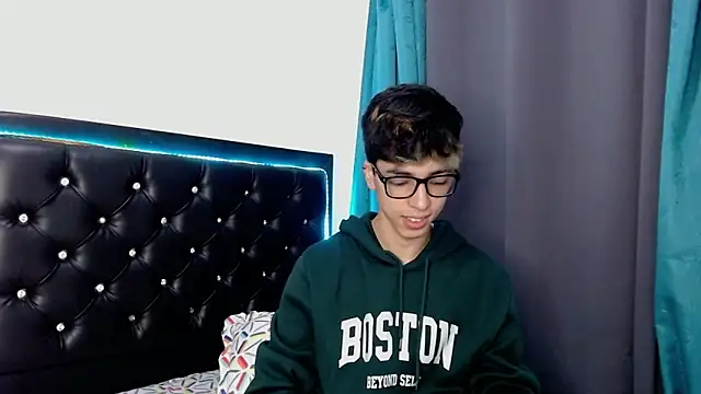 gabriel x18 online show from February 27, 2026, 5:29 am