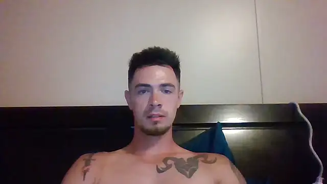 midnightsinz online show from July 5, 2026, 11:01 pm