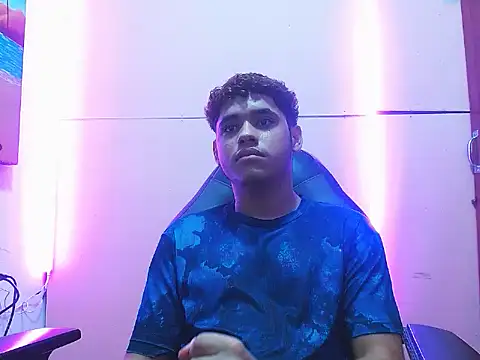 Snapshot of elking_big chatting on March 11, 2026, 3:45 am elking big online show from March 11, 2026, 3:45 am