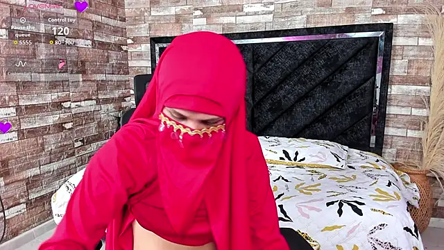 Snapshot of Zully_Amin chatting on March 18, 2026, 12:58 am Zully Amin online show from March 18, 2026, 12:58 am