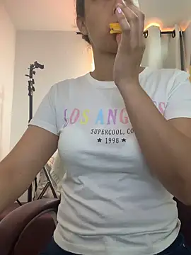 MiaAllure online show from February 12, 2026, 2:23 pm