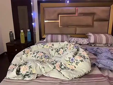 Hersheykaur online show from March 24, 2026, 8:03 pm