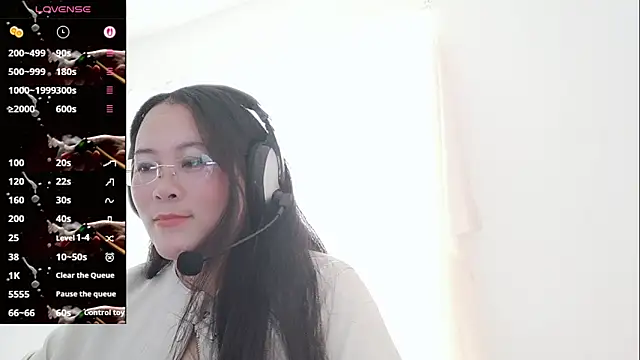 vivi523 online show from March 28, 2026, 6:02 am