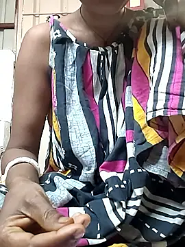 Sweet-runi online show from April 2, 2026, 3:04 am