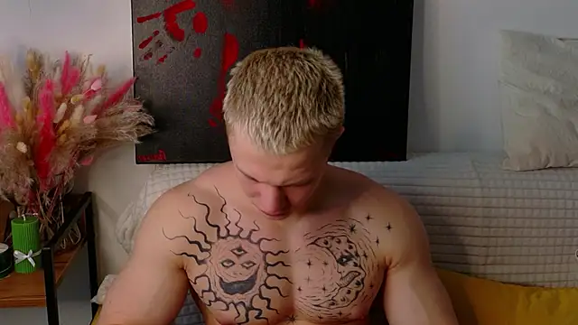 Snapshot of SterlingNoir chatting on February 18, 2026, 9:38 am SterlingNoir online show from February 18, 2026, 9:38 am