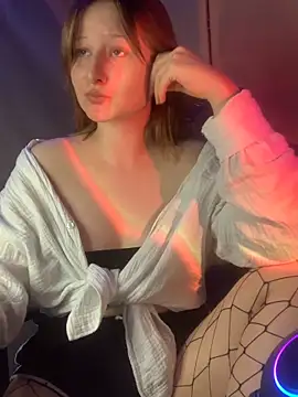 Snapshot of MargoPinky1 chatting on February 17, 2026, 4:57 pm MargoPinky1 online show from February 17, 2026, 4:57 pm