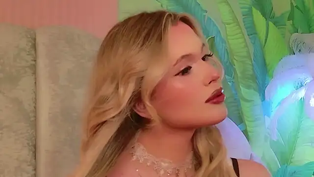 Beckie White online show from June 3, 2026, 8:47 pm