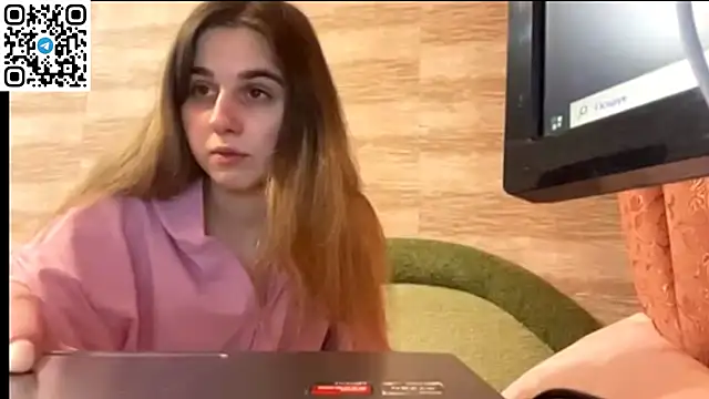 Snapshot of LovelySilk_63 chatting on March 4, 2026, 7:53 pm LovelySilk 63 online show from March 4, 2026, 7:53 pm