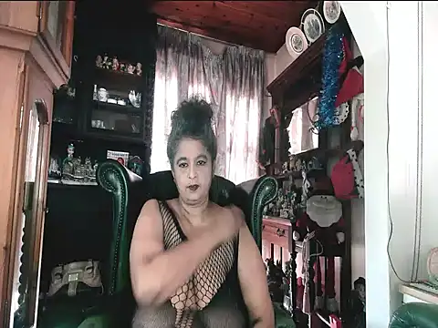 Snapshot of cosmicstar chatting on February 20, 2026, 12:16 pm cosmicstar online show from February 20, 2026, 12:16 pm