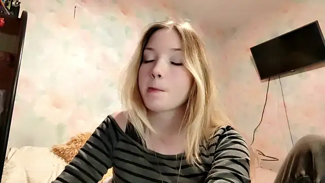 TiaBIanks online show from April 17, 2026, 11:02 am