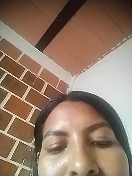 yericacaro online show from February 11, 2026, 6:46 pm