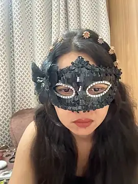 raavigirl online show from June 8, 2026, 5:46 pm