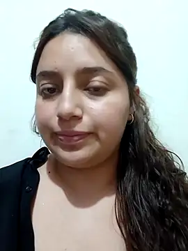 Snapshot of MajoArias chatting on March 4, 2026, 3:34 am MajoArias online show from March 4, 2026, 3:34 am