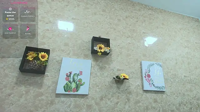 Sophie Tyler online show from March 16, 2026, 1:26 pm