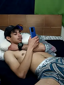 Snapshot of baby_22cm chatting on February 25, 2026, 5:28 am baby 22cm online show from February 25, 2026, 5:28 am