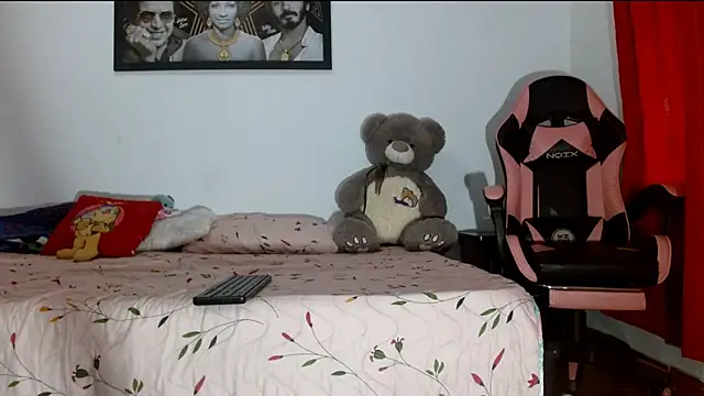 Snapshot of karolsweetvagi chatting on March 15, 2026, 4:13 pm karolsweetvagi online show from March 15, 2026, 4:13 pm