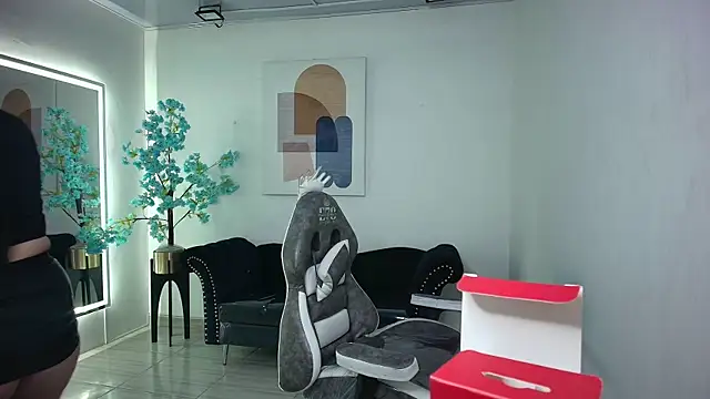 Snapshot of Alanna__scott chatting on February 8, 2026, 3:32 am Alanna scott online show from February 8, 2026, 3:32 am