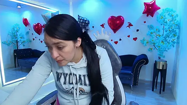 Alanna  scott online show from February 13, 2026, 3:24 am