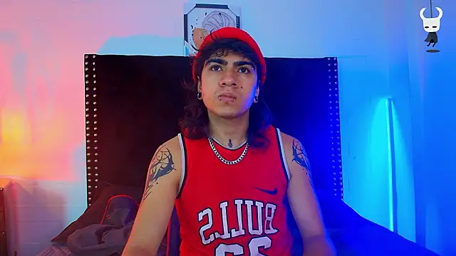 Snapshot of Axell_Kussh chatting on February 23, 2026, 12:02 pm Axell Kussh online show from February 23, 2026, 12:02 pm