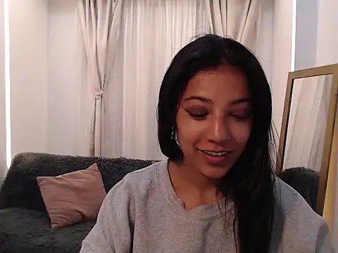 Snapshot of Scarleet_miaa chatting on May 14, 2026, 11:00 pm Scarleet miaa online show from May 14, 2026, 11:00 pm
