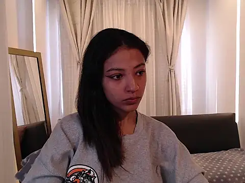 Snapshot of Scarleet_miaa chatting on June 10, 2026, 7:35 pm Scarleet miaa online show from June 10, 2026, 7:35 pm