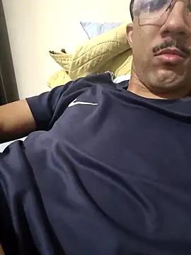 Snapshot of MOREN044 chatting on February 12, 2026, 1:55 am MOREN044 online show from February 12, 2026, 1:55 am