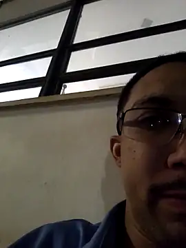 MOREN044 online show from March 19, 2026, 11:31 pm