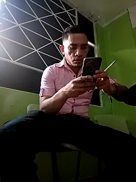 Snapshot of Harddick0094 chatting on February 6, 2026, 10:02 pm Harddick0094 online show from February 6, 2026, 10:02 pm